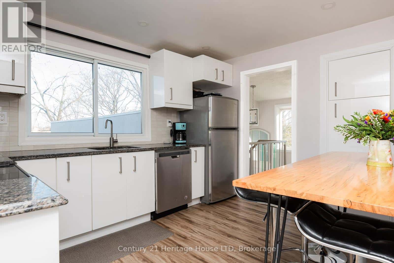 72002 REGIONAL ROAD — Wainfleet (Marshville/Winger), Ontario - Photo 5 of 32