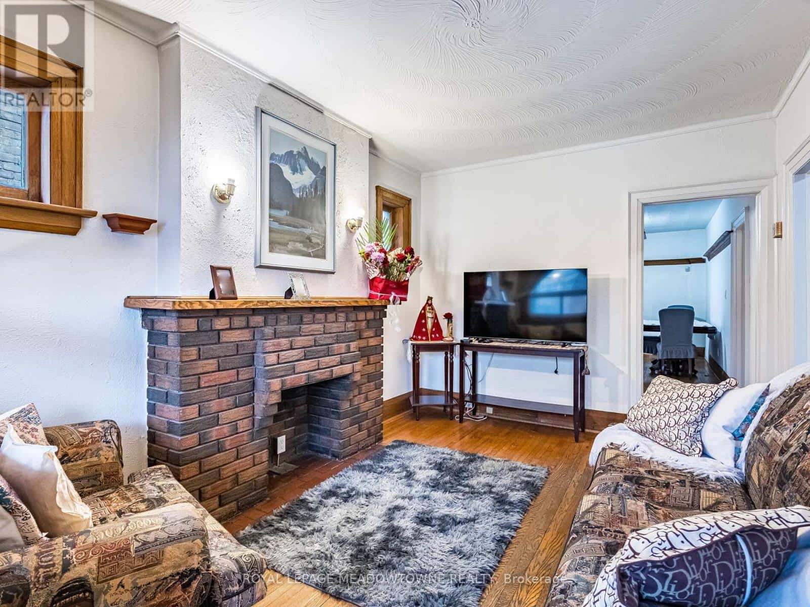 54 BICKNELL AVENUE — Toronto (Keelesdale-Eglinton West), Ontario - Photo 4 of 40