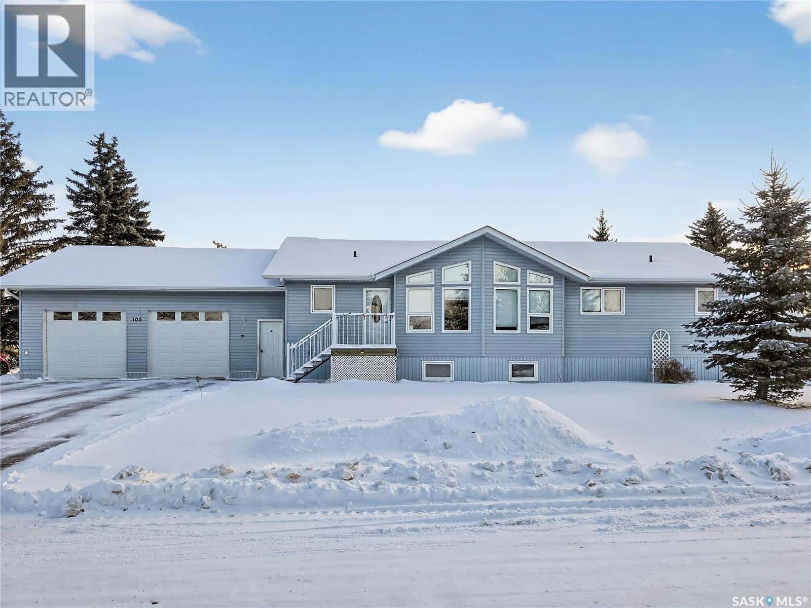 105 Nelson AVENUE — Kipling, Saskatchewan - Photo 2 of 50