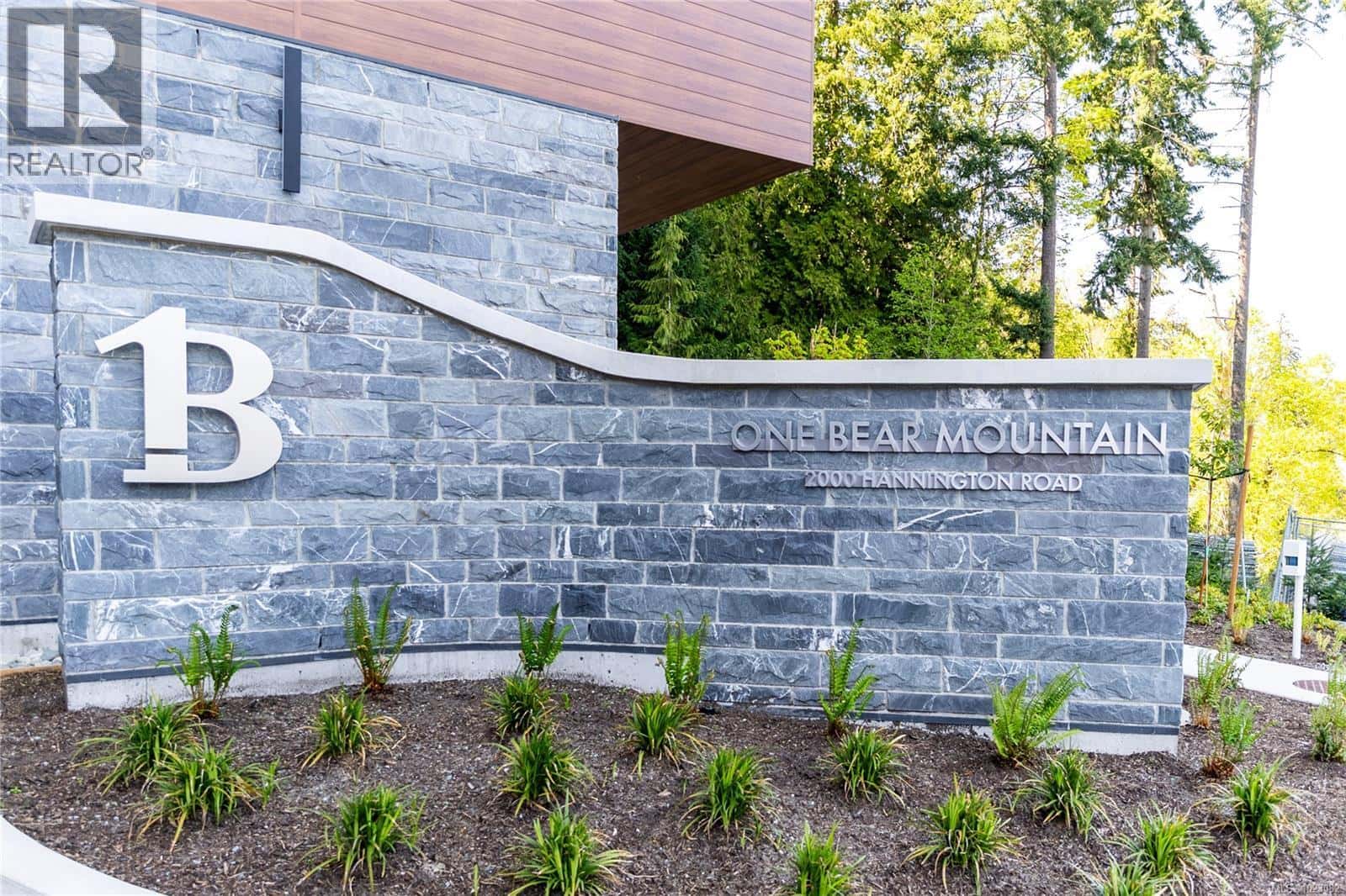 1006 2000 Hannington Rd — Langford, British Columbia - Photo 2 of 39