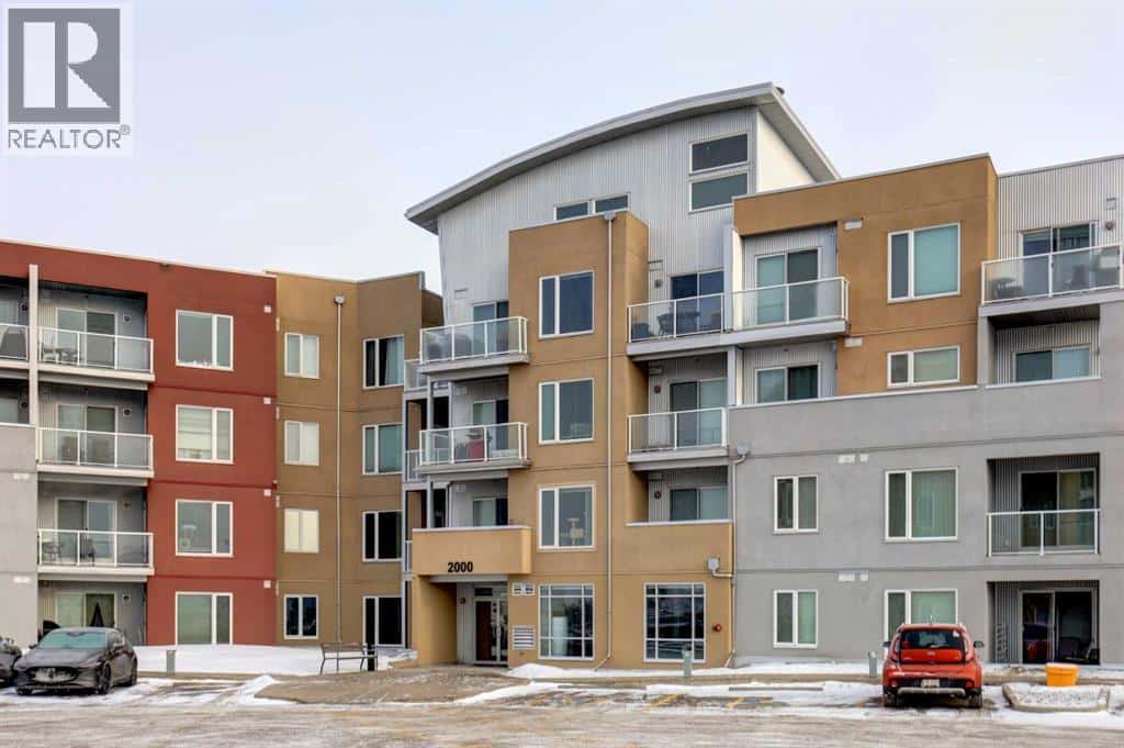 2431, 604 East Lake Boulevard NE — Airdrie, Alberta - Photo 3 of 44