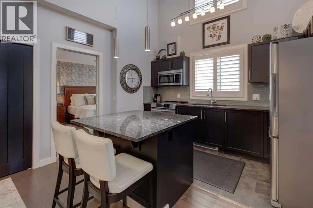 2431, 604 East Lake Boulevard NE — Airdrie, Alberta - Photo 5 of 44