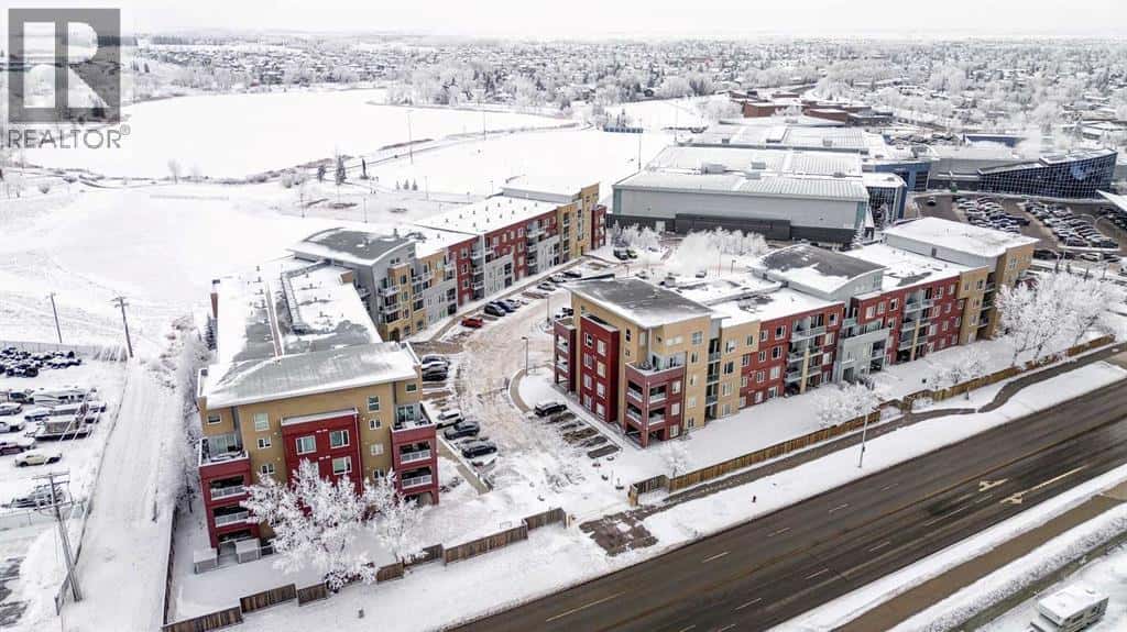 2431, 604 East Lake Boulevard NE — Airdrie, Alberta - Photo 2 of 44