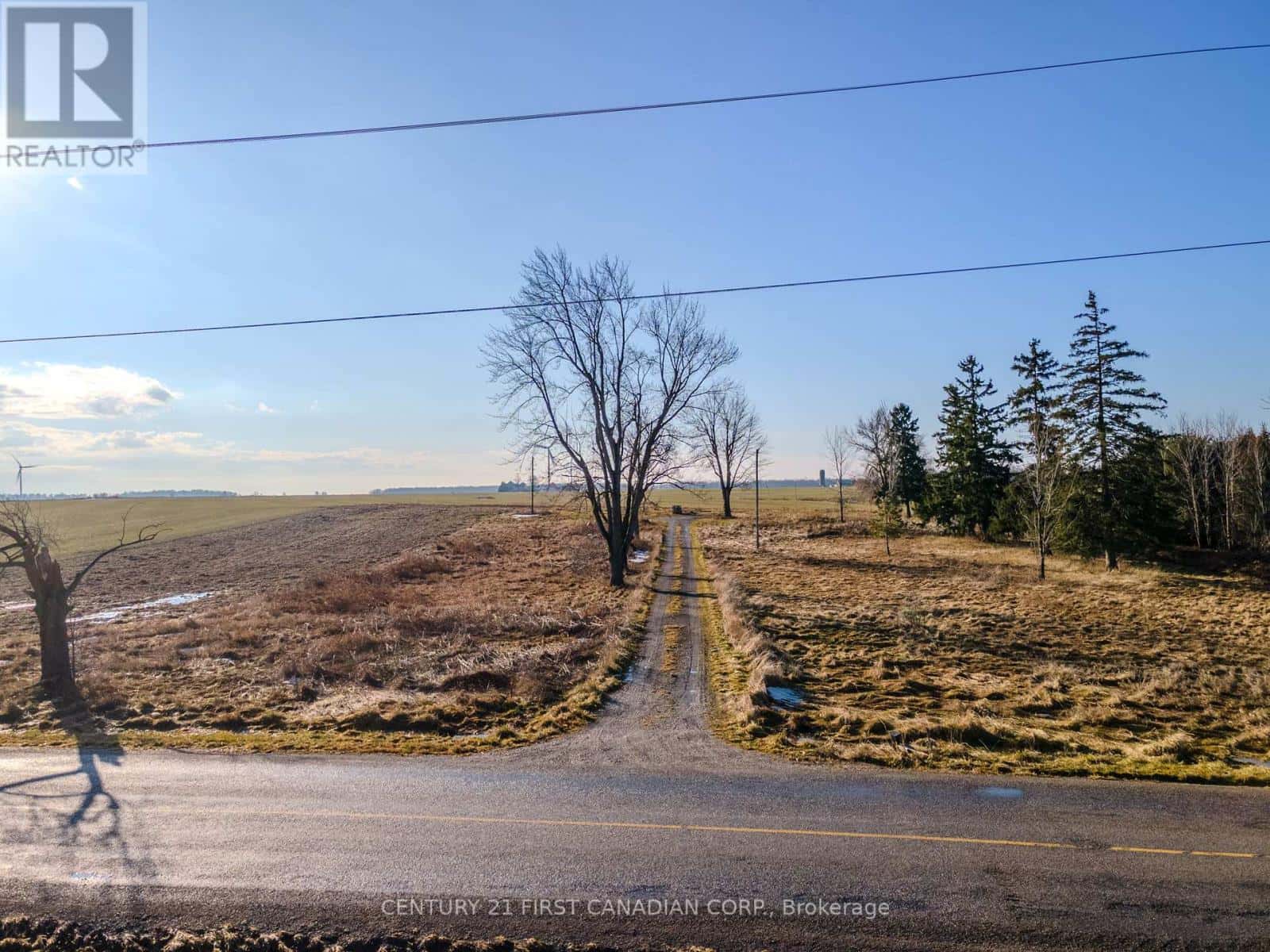 3859 WARDELL DRIVE — Adelaide Metcalfe, Ontario - Photo 2 of 10