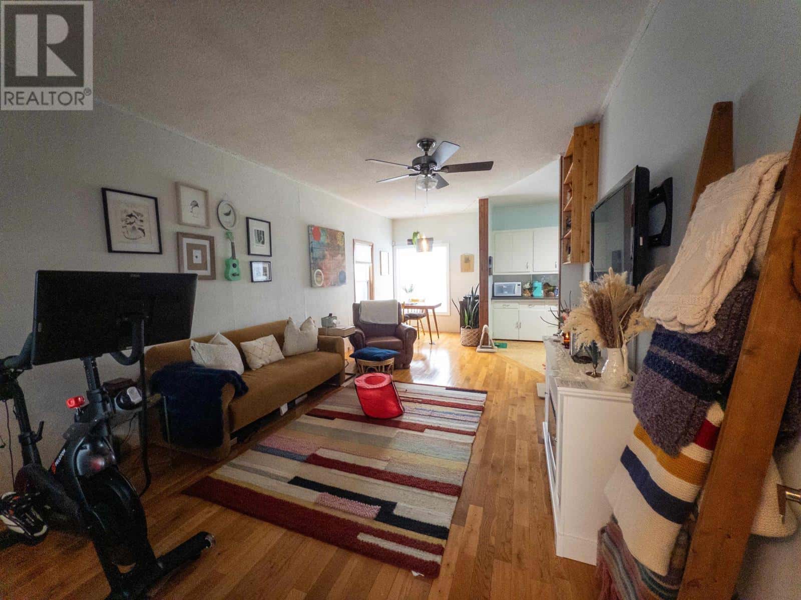 304 Ross Street — Kenora, Ontario - Photo 5 of 25