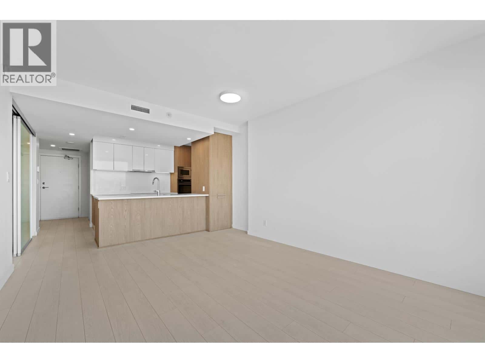 1812 285 E 10TH AVENUE — Vancouver, British Columbia - Photo 5 of 24