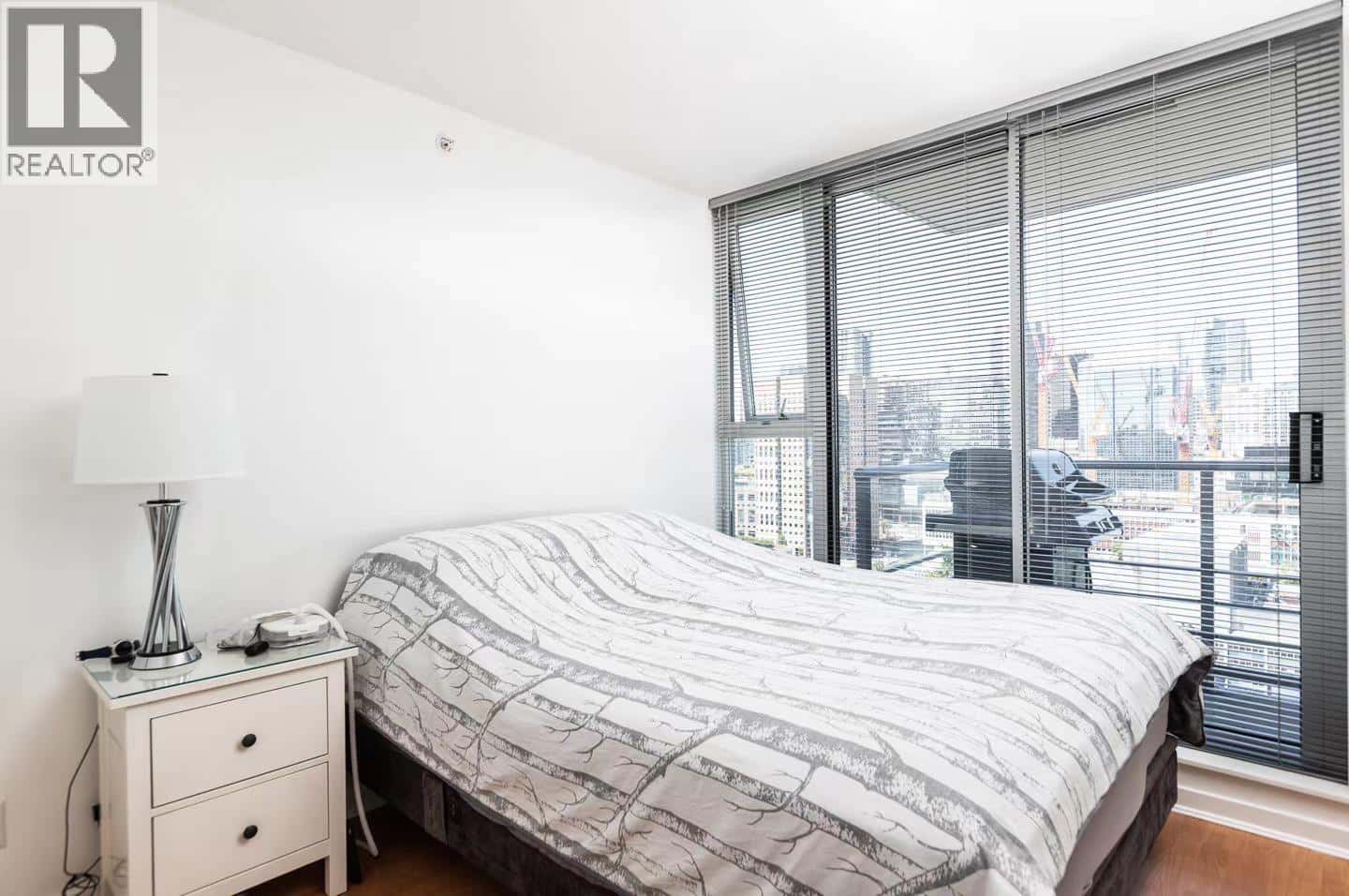 2706 602 CITADEL PARADE — Vancouver, British Columbia - Photo 5 of 16