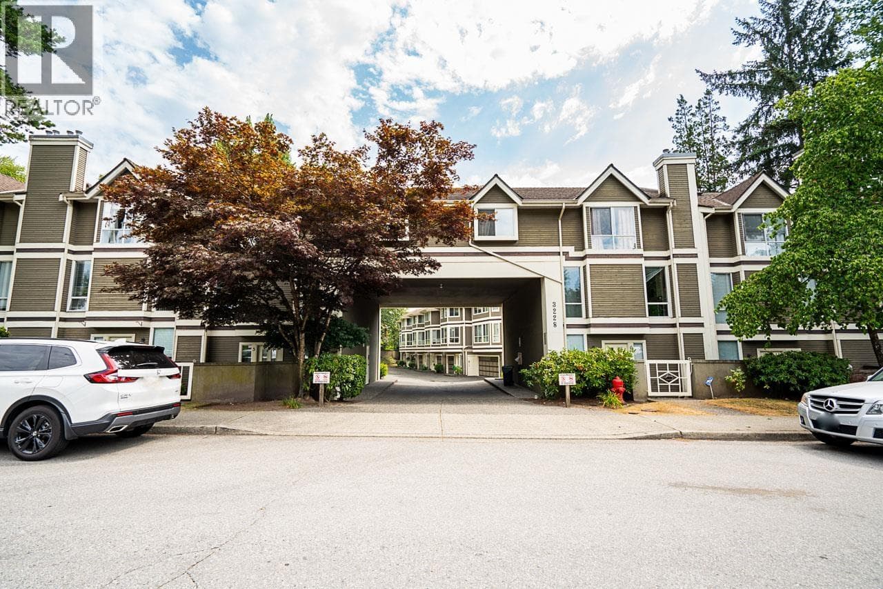 12 3228 RALEIGH STREET — Port Coquitlam, British Columbia - Main photo