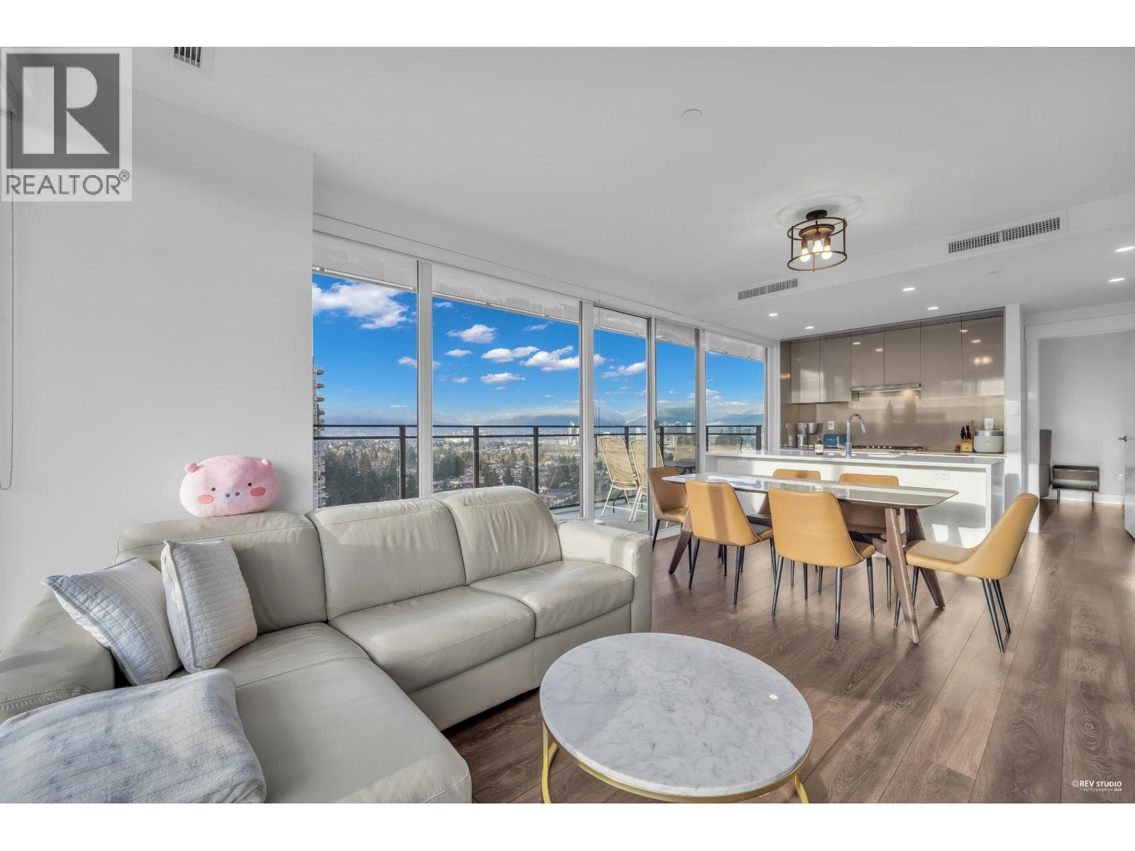 1205 4711 HAZEL STREET — Burnaby, British Columbia - Main photo