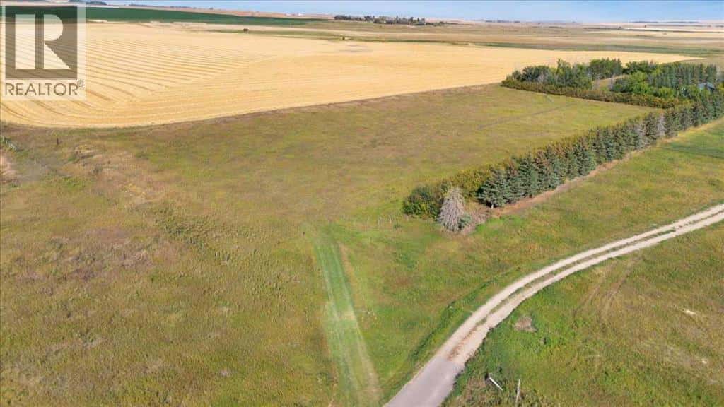 255037B Highway 21 — Rural Wheatland County, Alberta - Photo 2 of 15