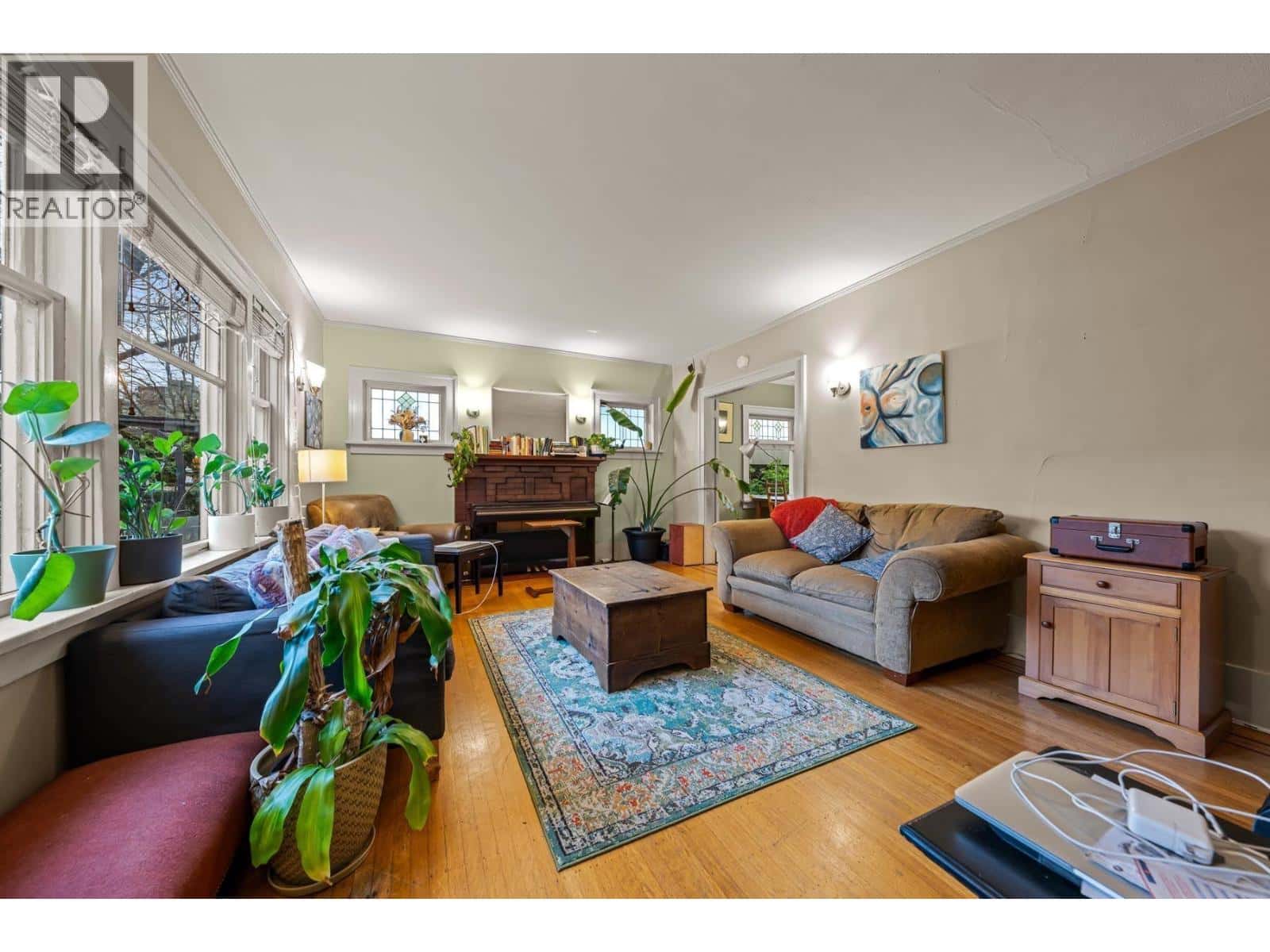 660 W 13TH AVENUE — Vancouver, British Columbia - Photo 5 of 23