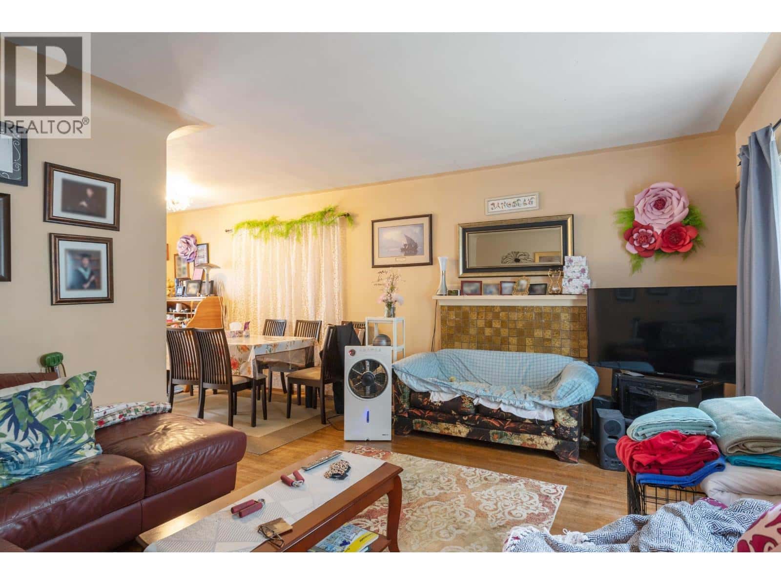 5454 MELBOURNE STREET — Vancouver, British Columbia - Photo 3 of 22