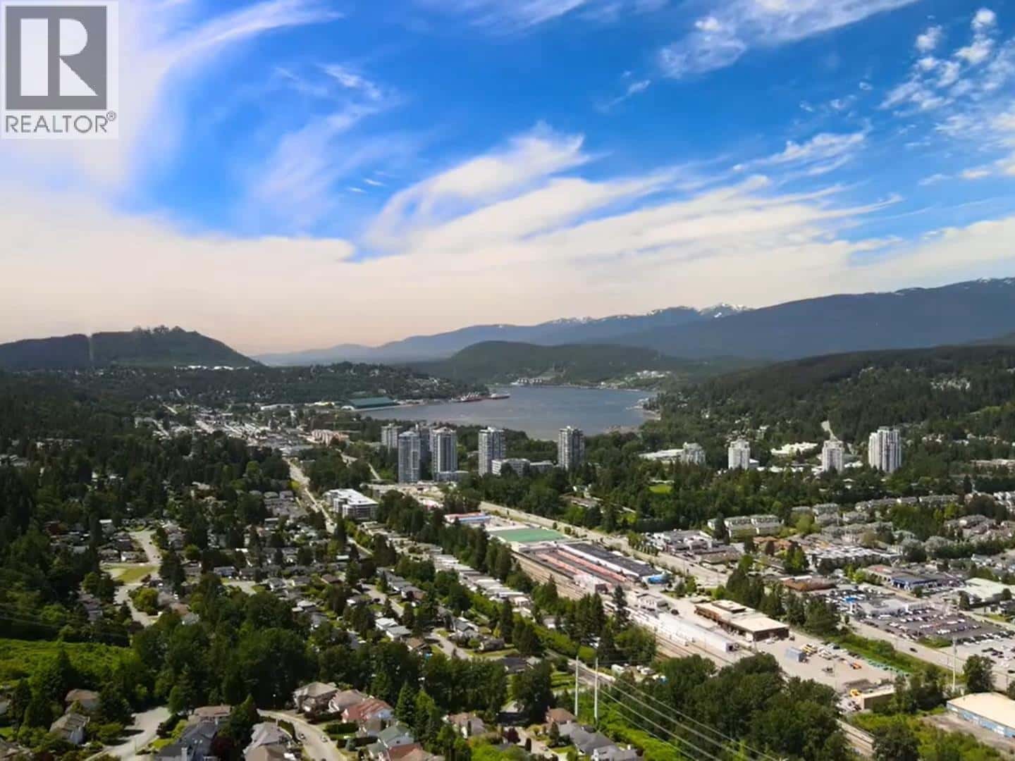 3222 MARINER WAY — Coquitlam, British Columbia - Photo 2 of 30