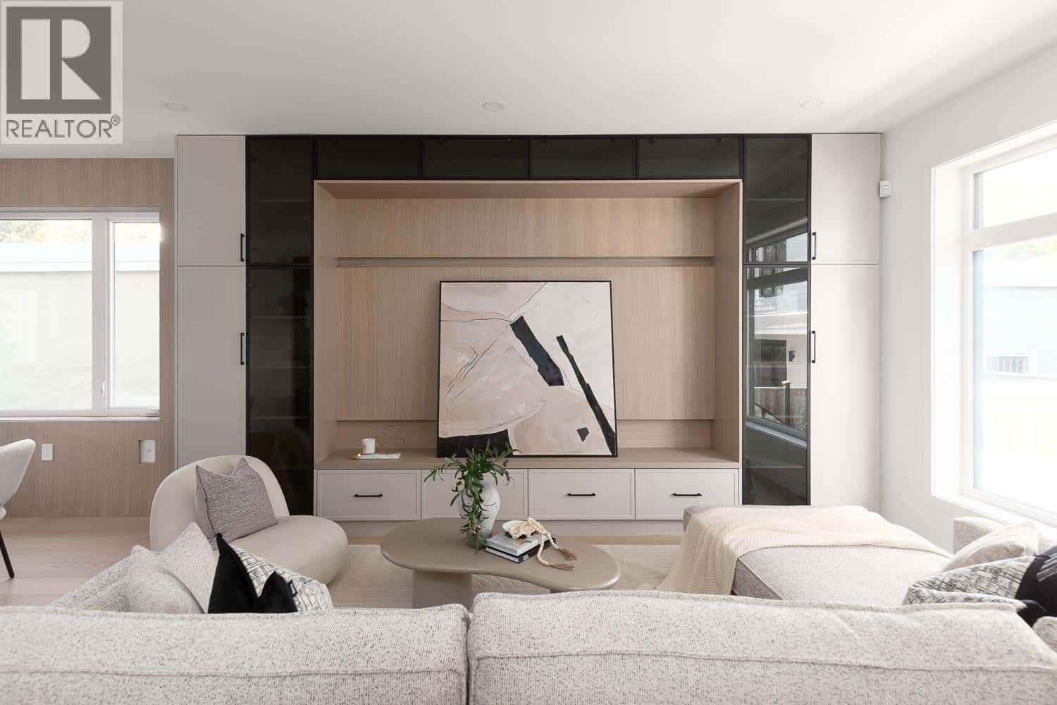 5965 GRANVILLE STREET — Vancouver, British Columbia - Photo 3 of 27