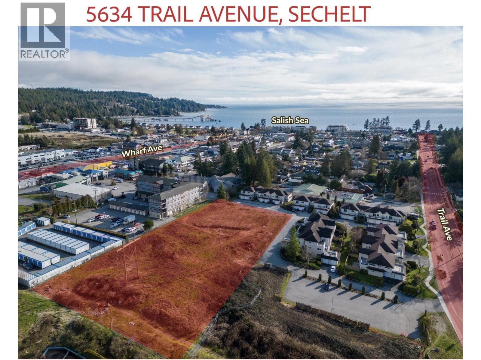 5634 TRAIL AVENUE — Sechelt, British Columbia - Main photo