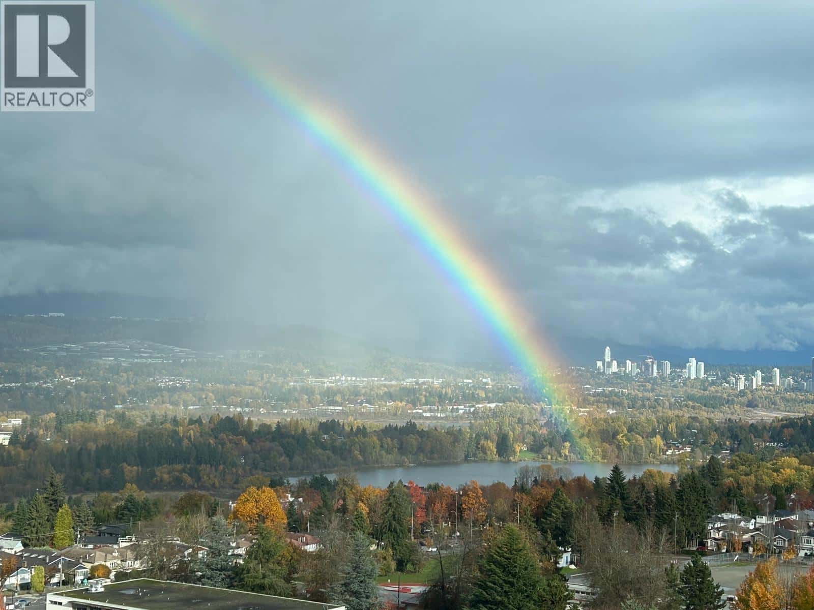 1908 4888 HAZEL STREET — Burnaby, British Columbia - Photo 5 of 40