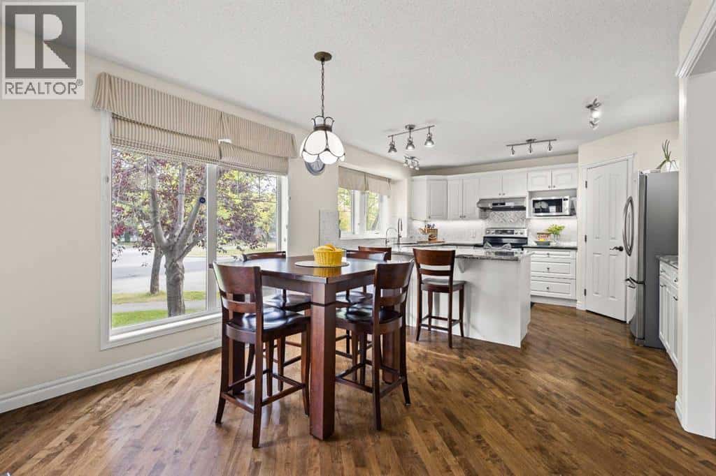 15209 Prestwick Boulevard SE — Calgary, Alberta - Photo 5 of 46