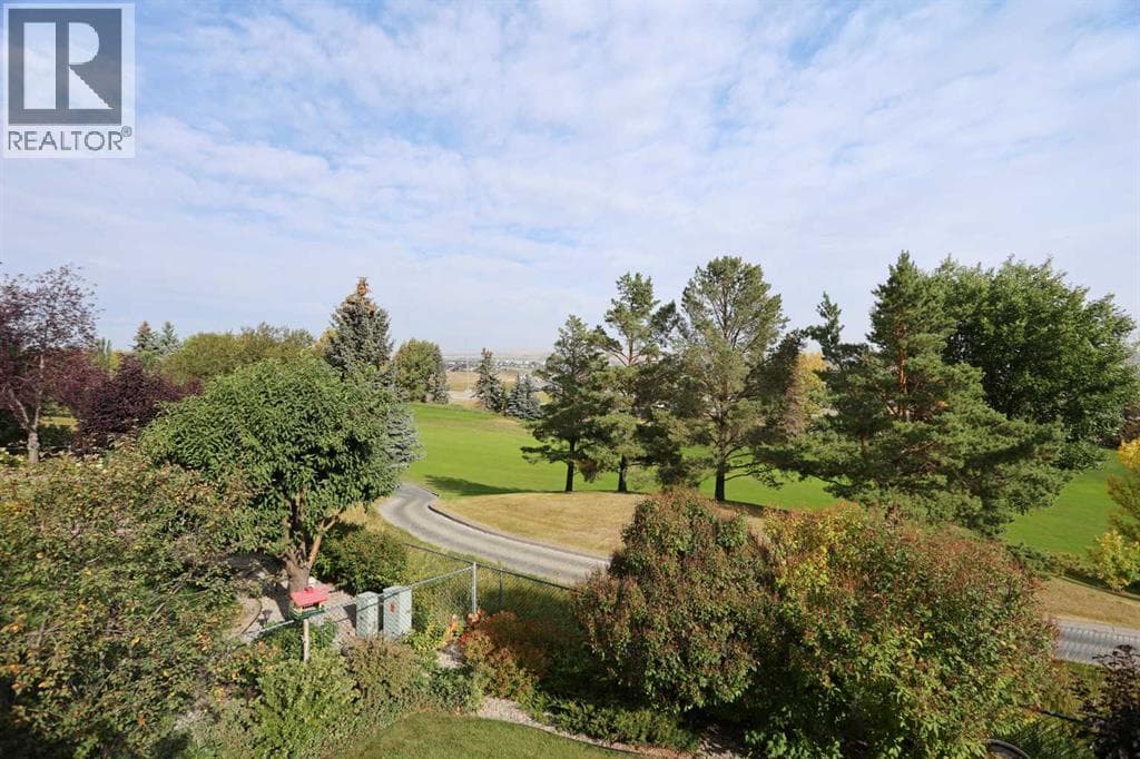 108 Hamptons Heights NW — Calgary, Alberta - Main photo