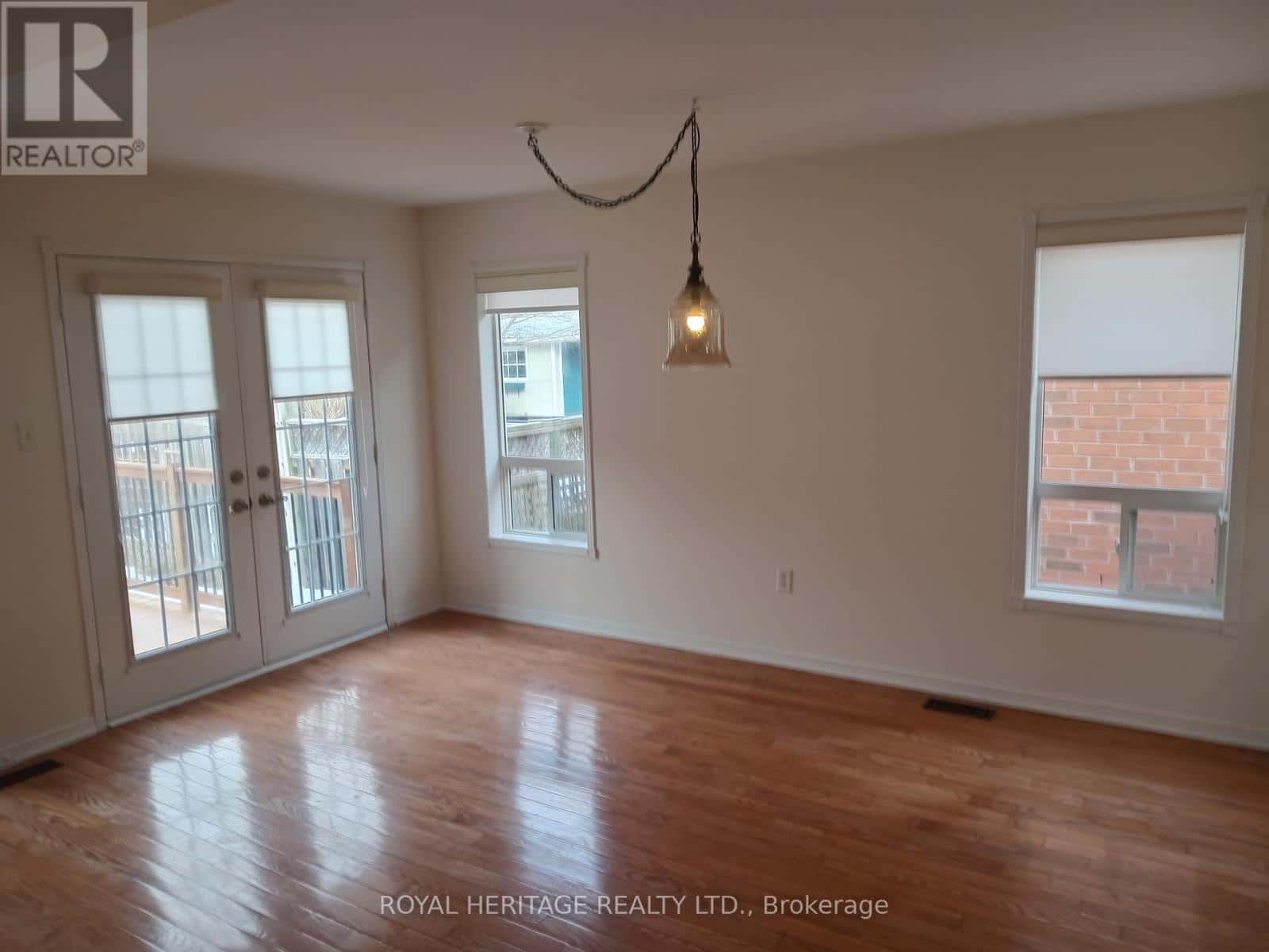 16 CORRIDALE AVENUE — Whitby (Brooklin), Ontario - Photo 5 of 19