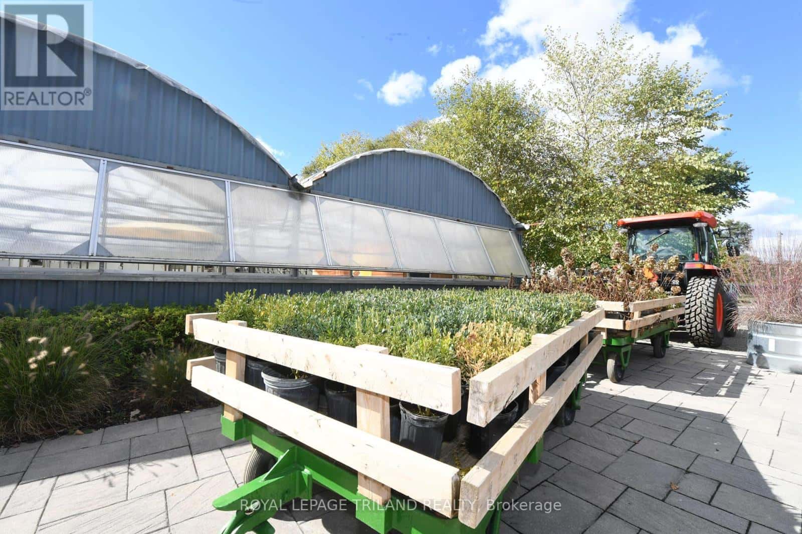 5101 DUNDAS STREET — Thames Centre, Ontario - Photo 2 of 25