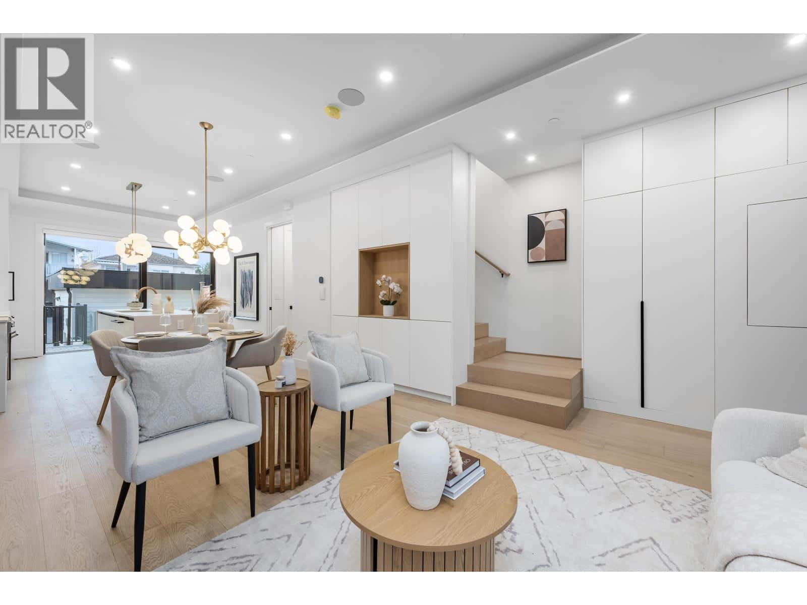 1 4885 MOSS STREET — Vancouver, British Columbia - Photo 2 of 38