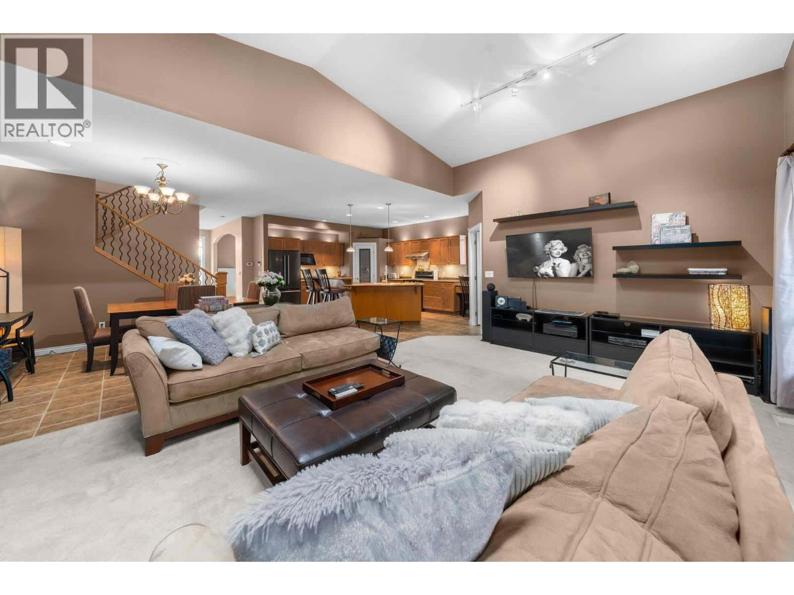 6-11442 BEST STREET — Maple Ridge, British Columbia - Photo 4 of 40