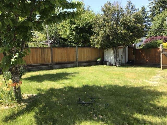 1388 LEE STREET — White Rock, British Columbia - Photo 5 of 20