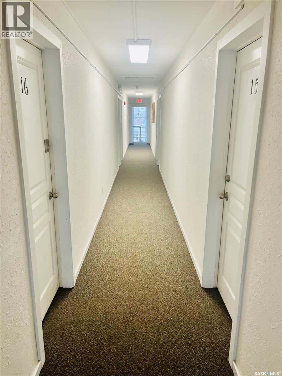 15 2157 Rae STREET — Regina, Saskatchewan - Photo 2 of 21