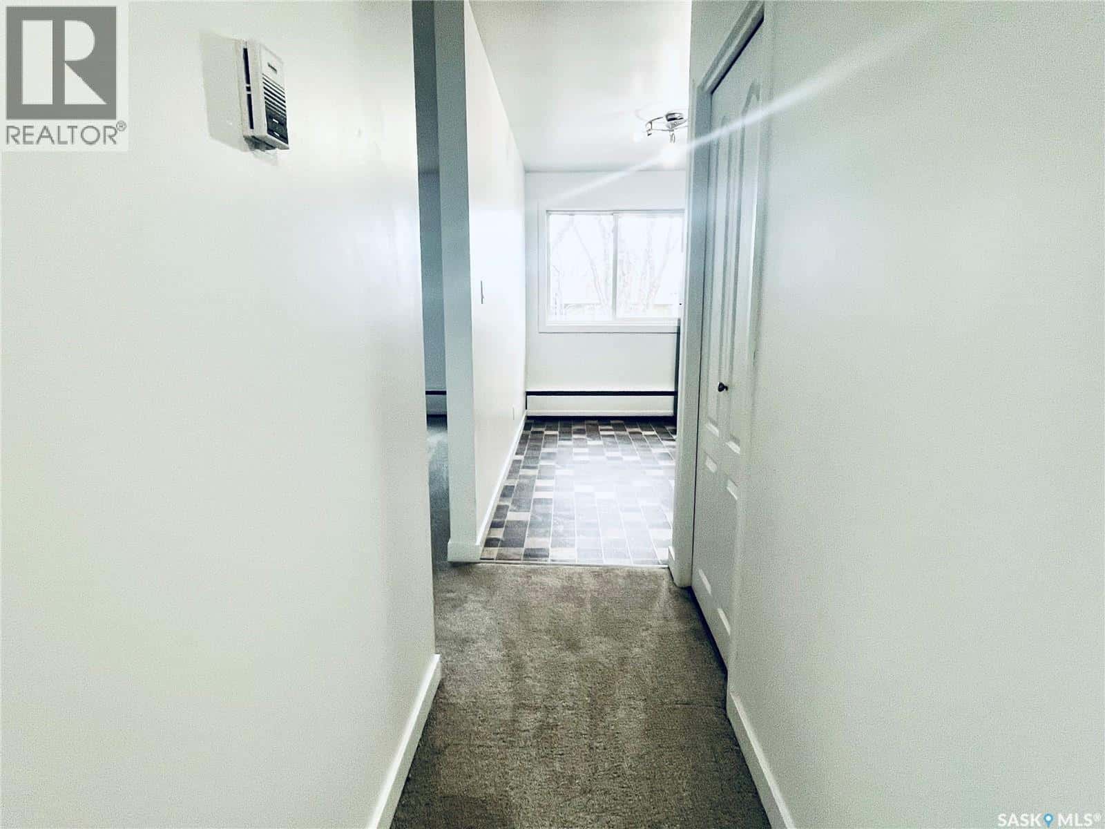 15 2157 Rae STREET — Regina, Saskatchewan - Photo 5 of 21