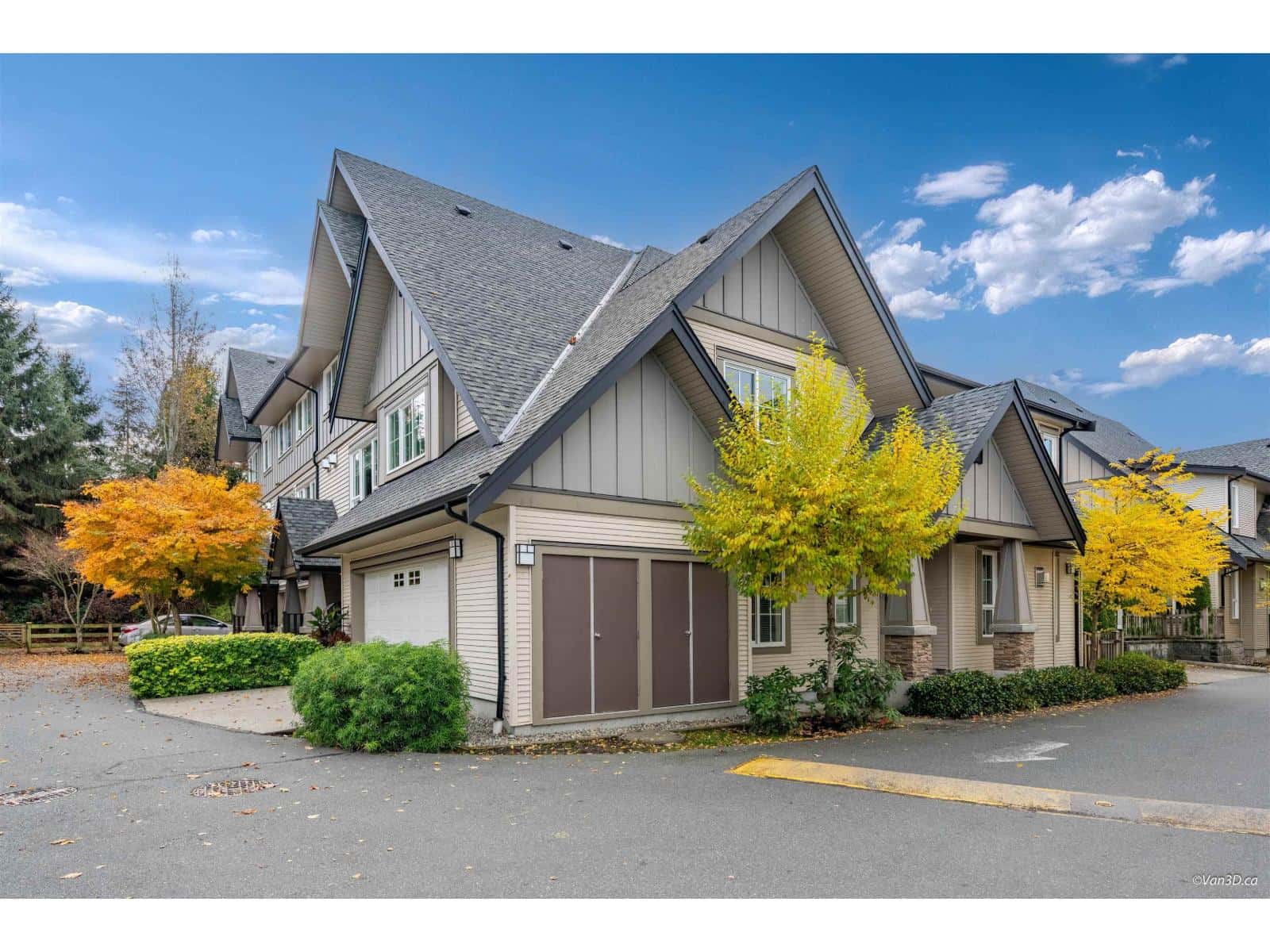 213 2501 161A STREET — Surrey, British Columbia - Photo 3 of 40