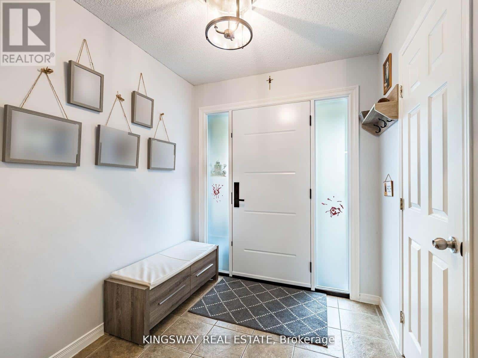 278 SOUTHBROOK DRIVE — Hamilton (Binbrook), Ontario - Photo 4 of 48