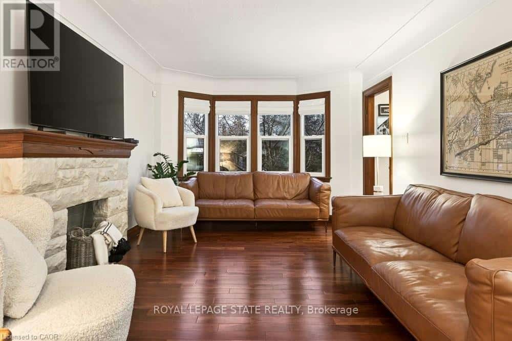 17 GARY AVENUE — Hamilton (Ainslie Wood), Ontario - Photo 5 of 50