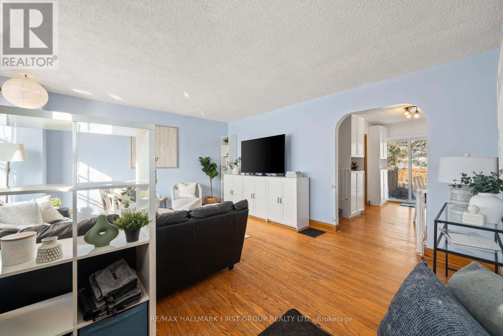 93 JOHN STREET — Stirling-Rawdon (Stirling Ward), Ontario - Photo 3 of 31