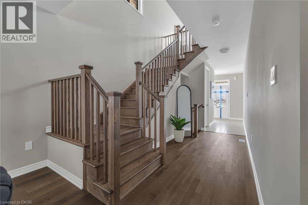 1361 WHITLOCK Avenue — Milton, Ontario - Photo 5 of 38