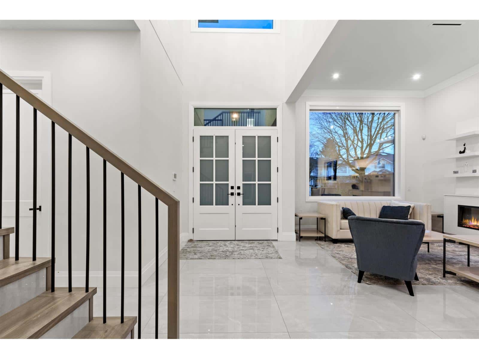 15901 88A AVENUE — Surrey, British Columbia - Photo 5 of 39