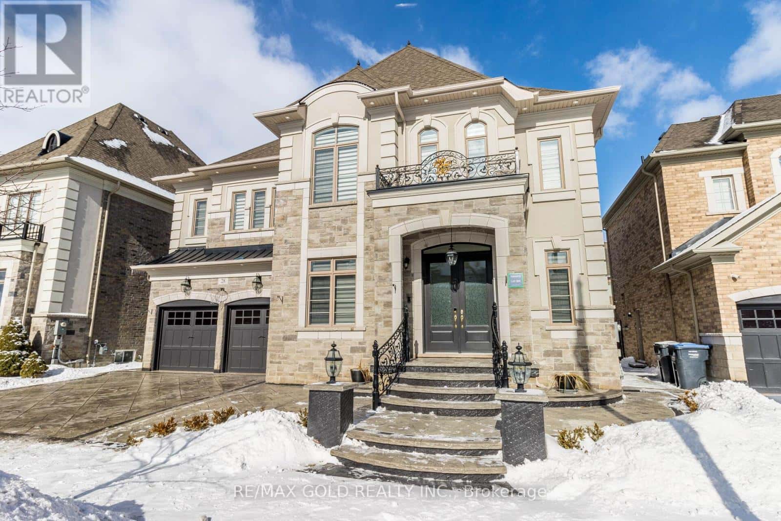 28 CLOVERHAVEN ROAD — Brampton (Toronto Gore Rural Estate), Ontario - Photo 3 of 48