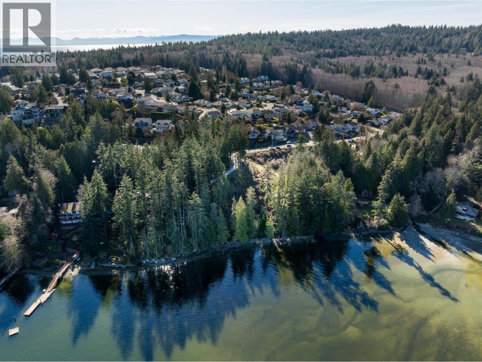 5830 MARINE WAY — Sechelt, British Columbia - Photo 5 of 24