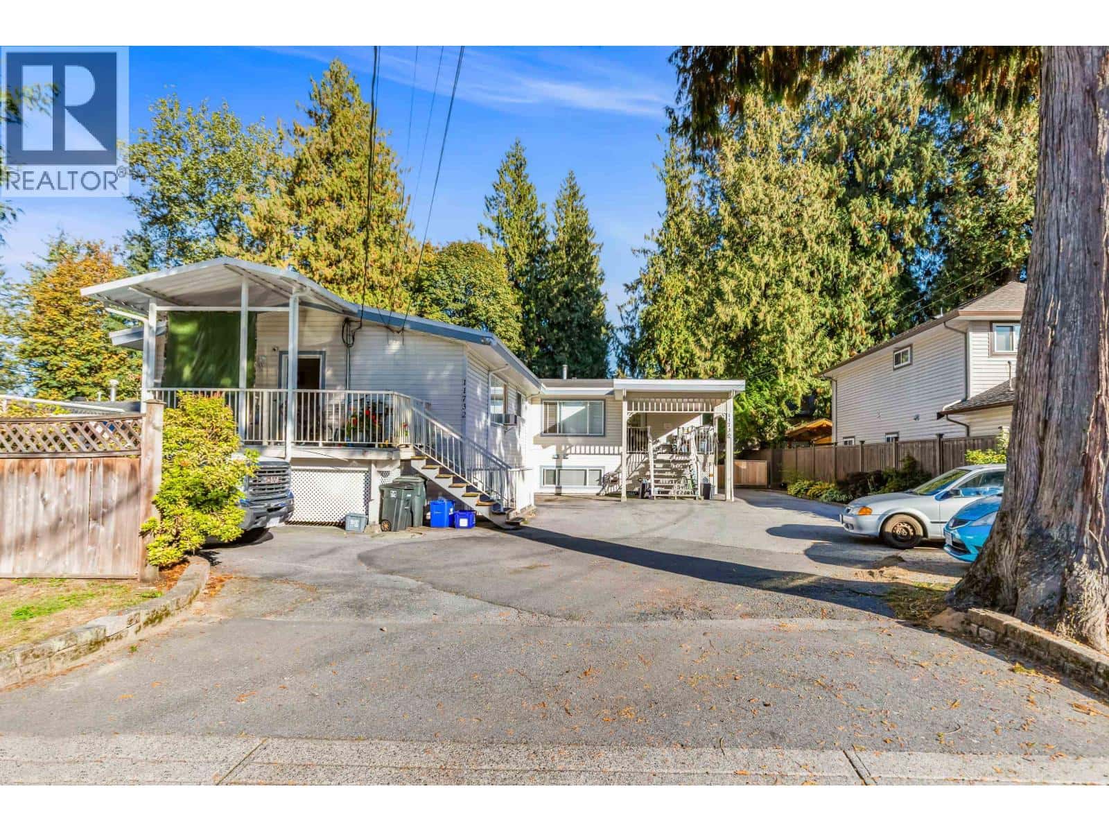 11730 11732 BONSON ROAD — Pitt Meadows, British Columbia - Photo 2 of 32