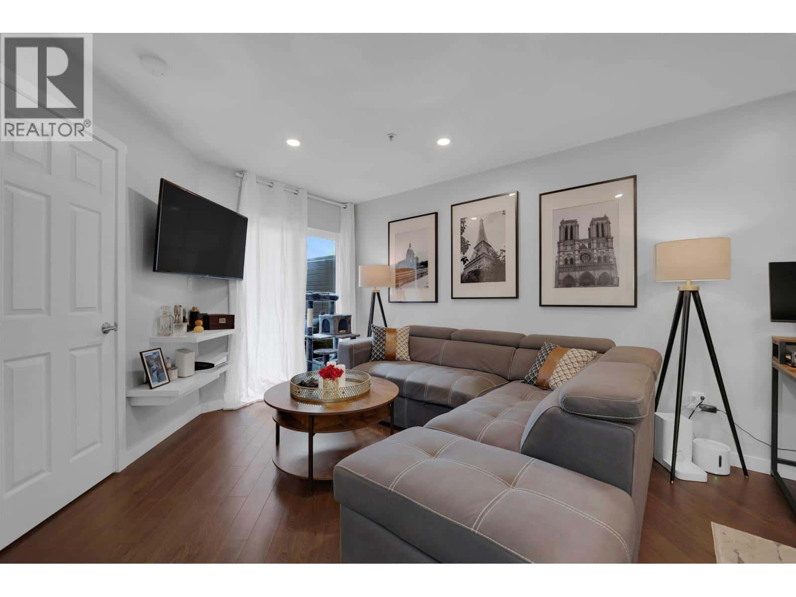 B309 40120 WILLOW CRESCENT — Squamish, British Columbia - Photo 5 of 17