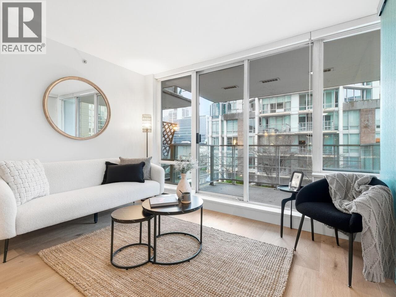 701 535 SMITHE STREET — Vancouver, British Columbia - Main photo