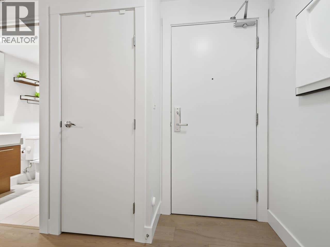 701 535 SMITHE STREET — Vancouver, British Columbia - Photo 3 of 29