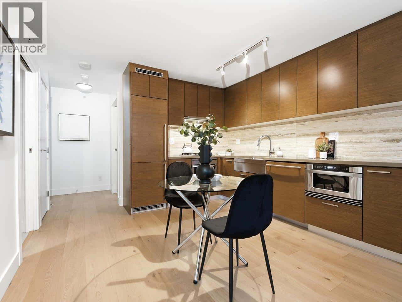 701 535 SMITHE STREET — Vancouver, British Columbia - Photo 5 of 29