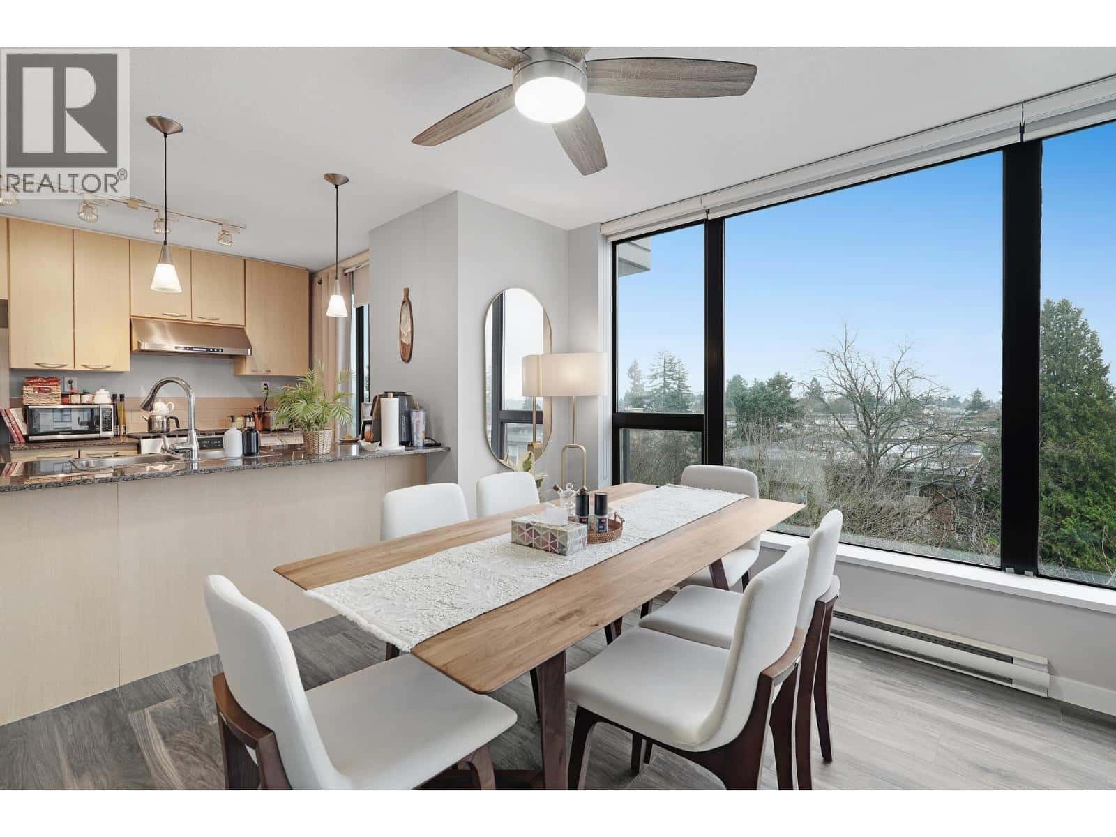 508 7178 COLLIER STREET — Burnaby, British Columbia - Photo 4 of 26