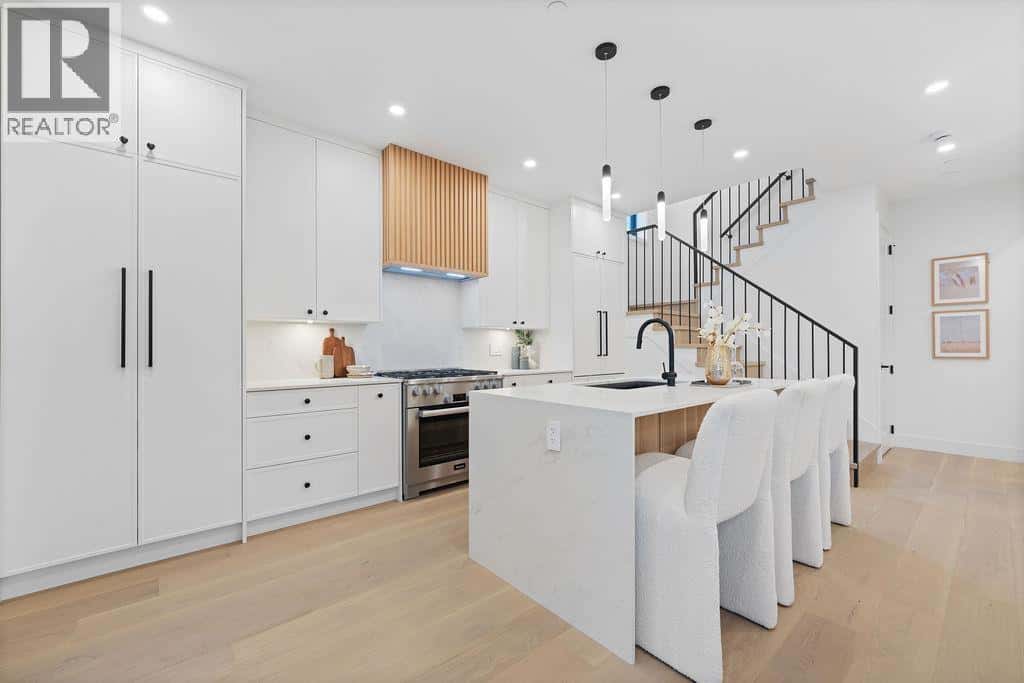 1 2846 W 12TH AVENUE — Vancouver, British Columbia - Photo 3 of 31