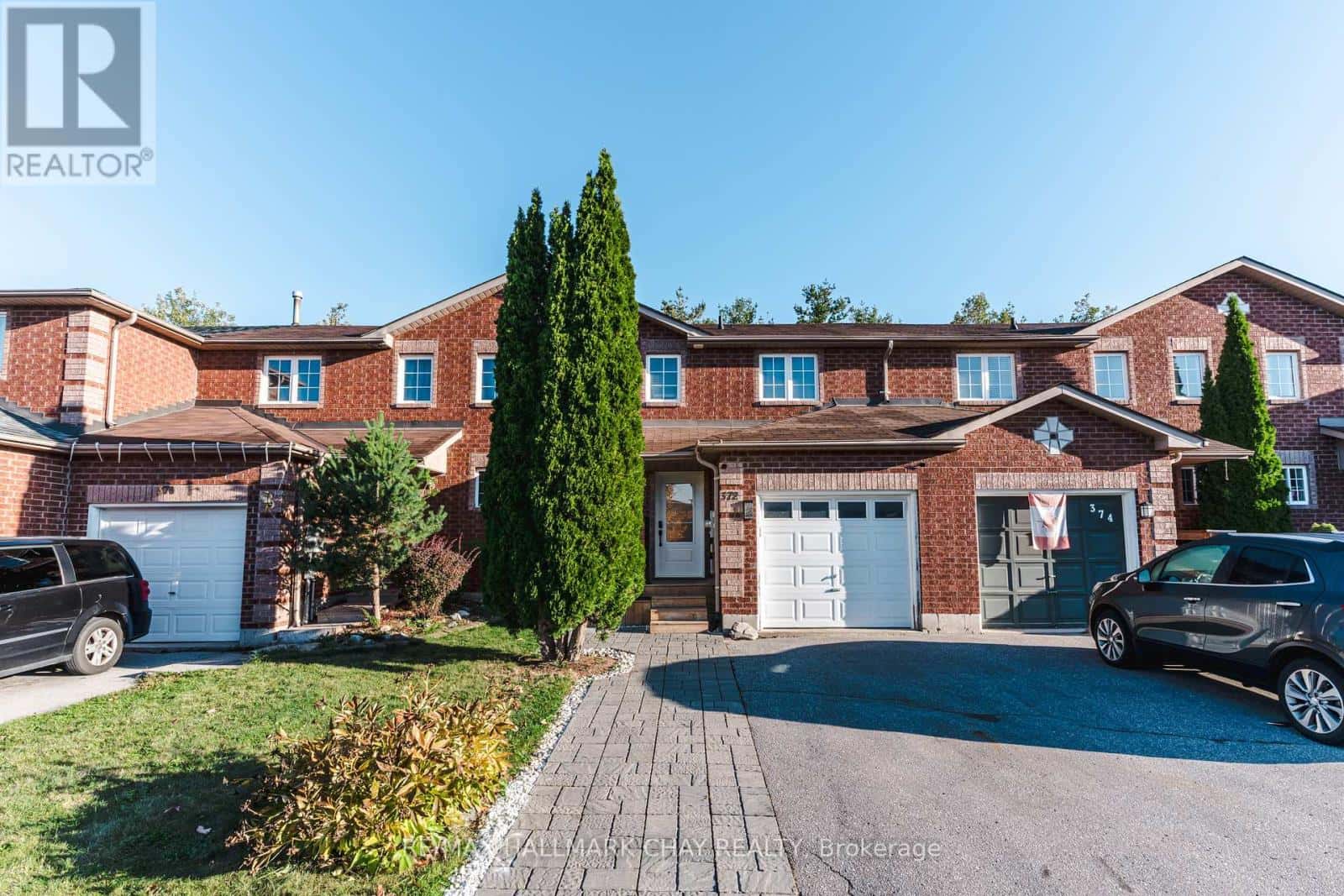 372 DUNSMORE LANE — Barrie (Georgian Drive), Ontario - Photo 3 of 40