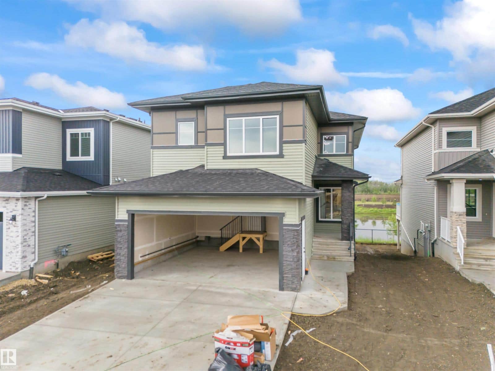 472 ROBERTS CR - Photo 5 of 55, Leduc, Alberta