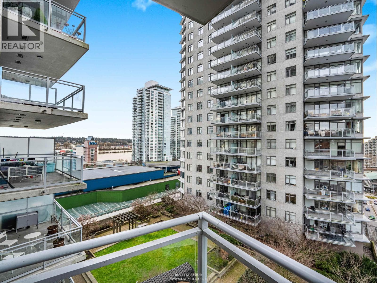 1608 888 CARNARVON ST STREET — New Westminster, British Columbia - Main photo