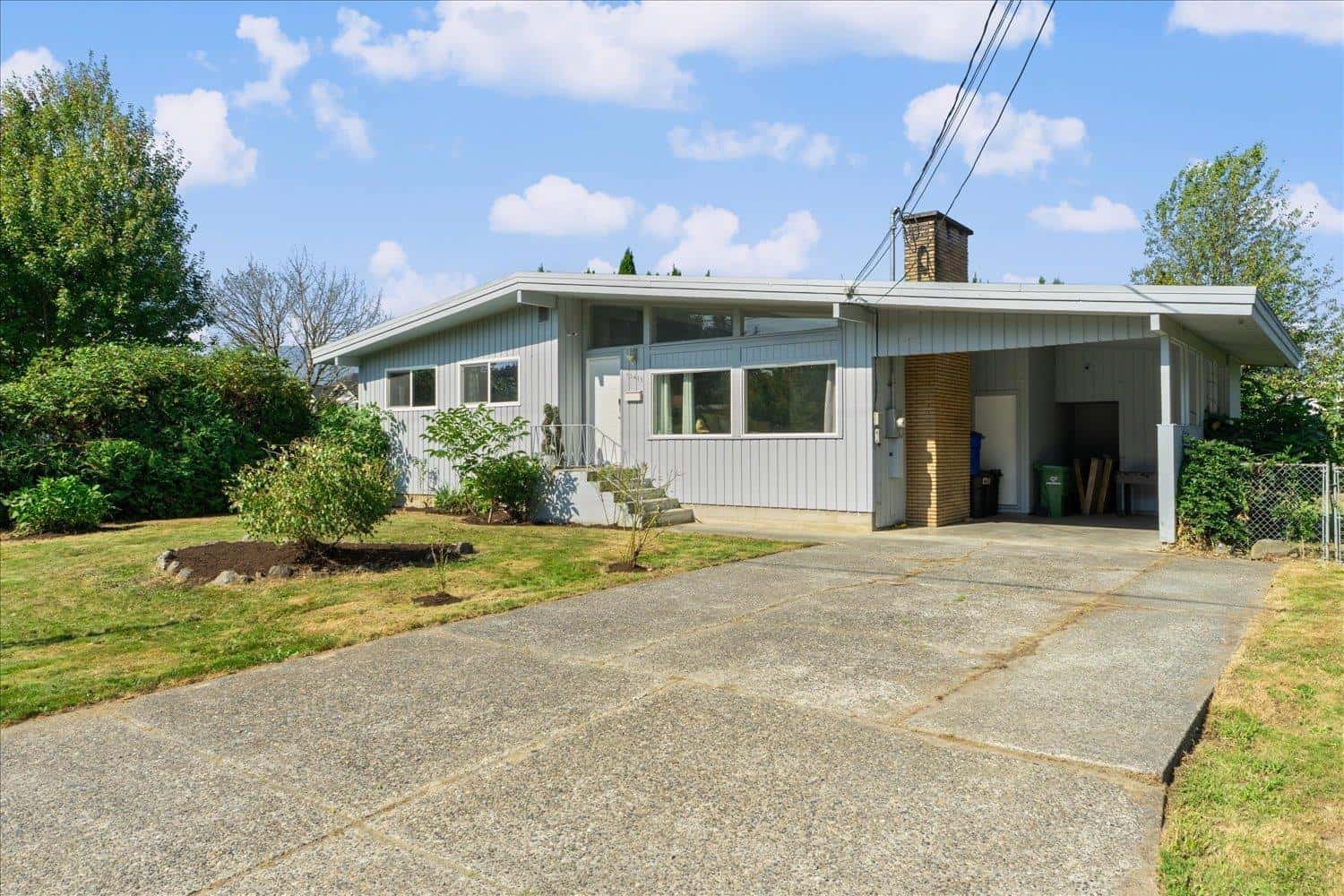 45415 BARTON AVENUE, Chilliwack Proper West — Chilliwack, British Columbia - Photo 2 of 40