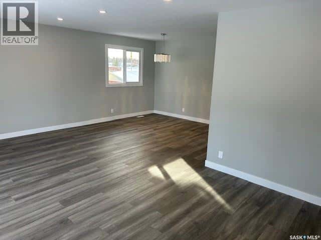 6007 Sherwood DRIVE — Regina, Saskatchewan - Photo 5 of 37