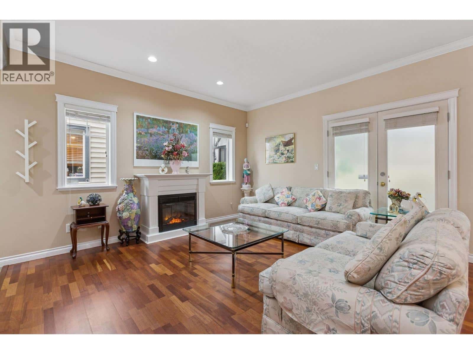 19 7331 NO. 4 ROAD — Richmond, British Columbia - Photo 2 of 24